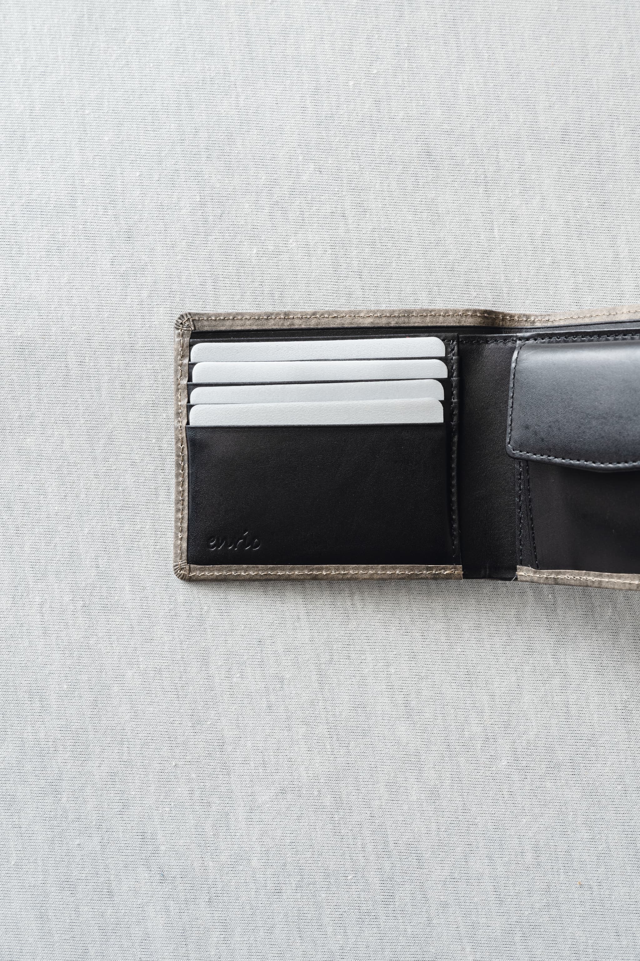 Folded wallet 二つ折り財布